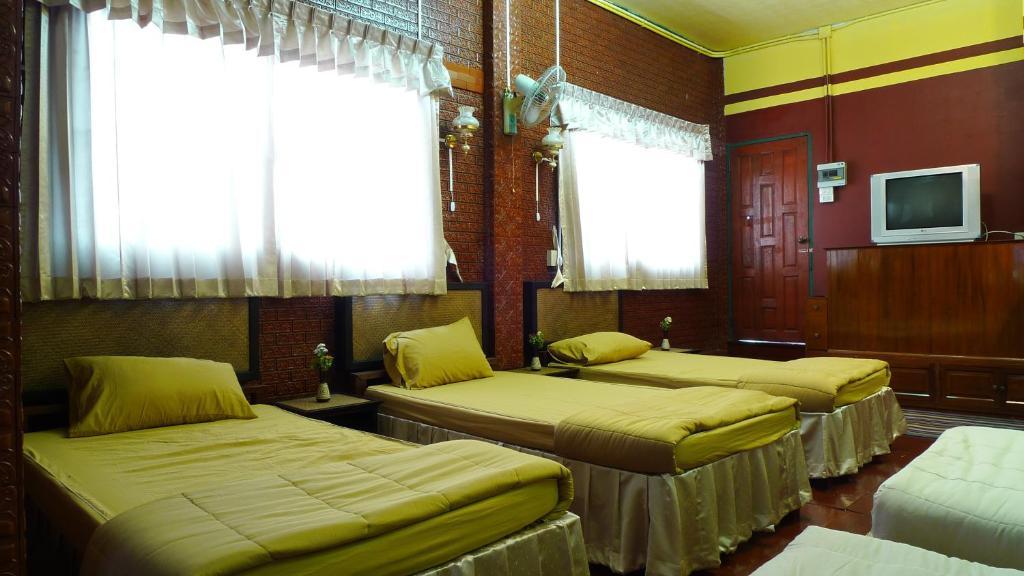 Hotel Baan Kaewta Chiang Mai Habitación foto