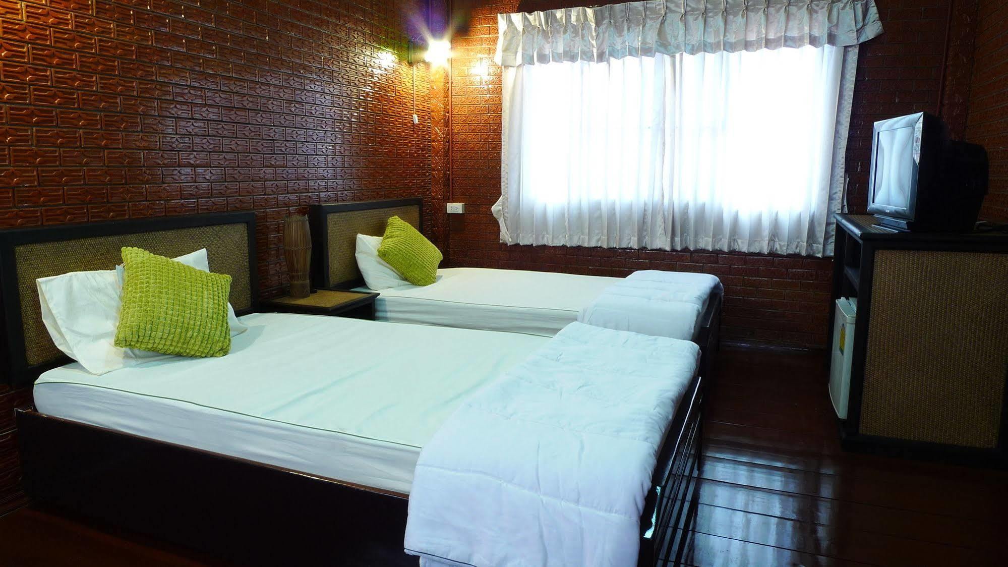 Hotel Baan Kaewta Chiang Mai Exterior foto